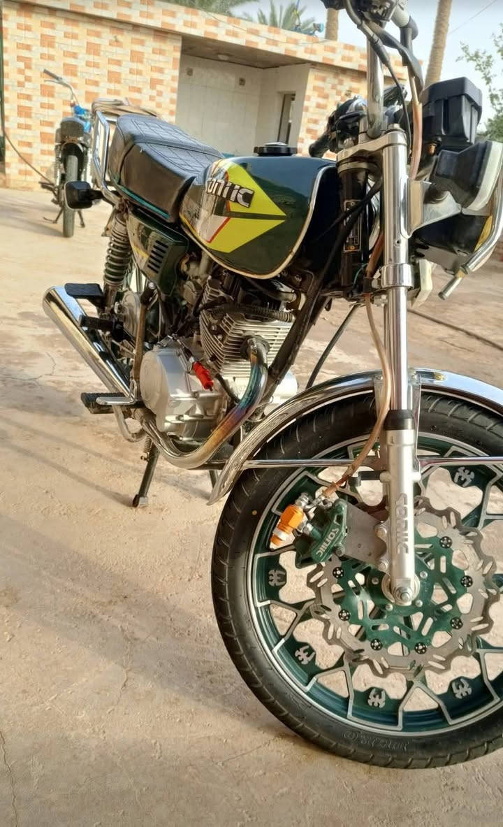 سلام عليكم سفانه البيع مديل 25 سلف شغال كهربايات كله شغاله الدراجه ما مفتوح بيه برغي المحرك عله حطت الشركه تجي وتشوف بعينك والمو شراي رجأرجأالا تدخل السعر خاص وبخدمت الشراي هاذه رقمي0787 820 2942
