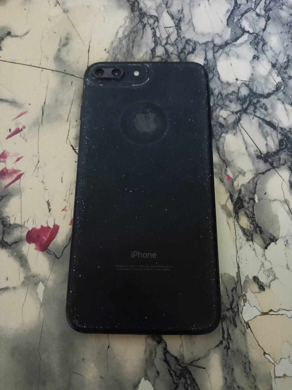 ايفون 7 بلص مبدل شاشه و بطاريه ول بصمه واكفه مكاني موصل جانب الايمن سعرو 30.... ***********
