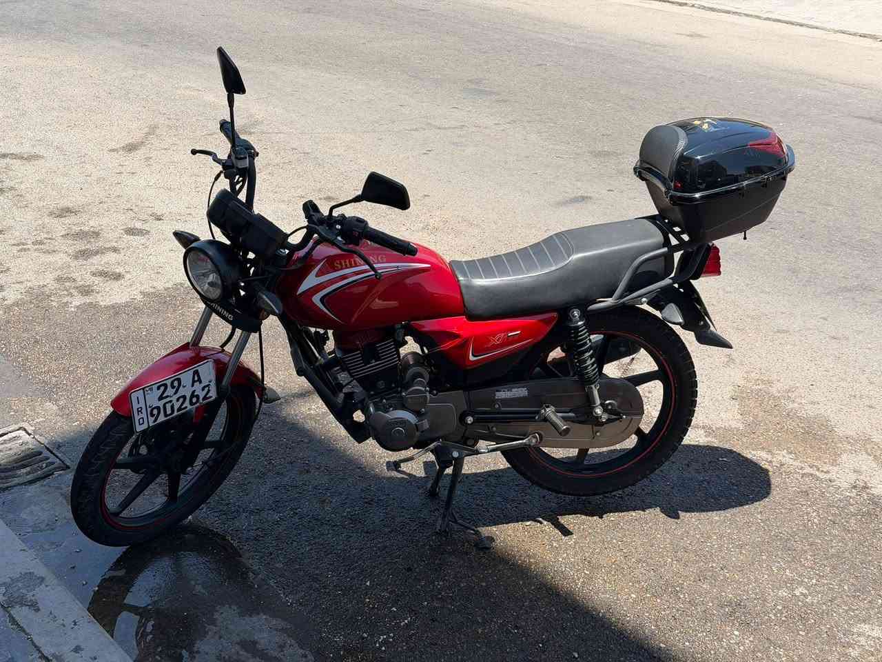 دراجه شاينك موديل 23
مرقمه مشروع وطني سنويه 2025 باسمي 
رقم انكليزي
الدراجه نظيفه استخدام شخصي مابيه اي نقص
مكفوله كير ومحرك جديد مامفتوح اي شي بيه

لايت زنون  اصلي ب40 الف شاده 
خوذه وجنطه وياها 
الدراجه مال من الشغل للبيت ومن البيت للشغل لامشتغله دلفري ولا ماشيه 
رايدهه 1900.  مليون وتسعميه بيه مجال بسيط 
متواجد ع الفيس 
العنوان بغداد


**إذا كنت صاحب هذا الإعلان وتريد حذفه لأي سبب، رجاءا أرسل رسالة إلى الدعم الفني**