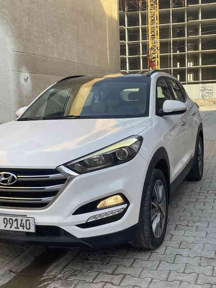 توسان ٢٠١٨ خليجي 

ماشية ٦٨ الف 

مواصفات السيارة 🚘

مكينه 2.0 

بانوراما 

كشنات جلد / حساسات خلفية / كامره خلفية دواره / تحكمات ستيرن جهتين كامل 

السيارة مكفولة بدون صبغ بدون سمكره 

ملاحظات بسيطه رصعات وتكحيل خفيف بالباب عكس السايق 

مكينه وكير وكهربائيات وتبريد كفالة عامة 

لمعرفه السعد اوسل رقم (1) سيتم الرد عليك فورآ 

للاستفسار ***********

#بيع #كيا #سيارات #هونداي #توسان #جالنجر #تويوتا
