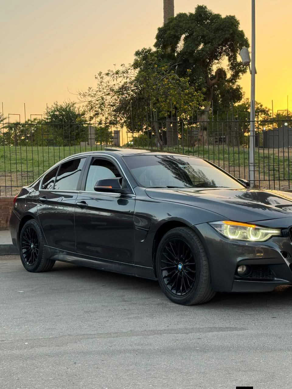 متاح البدل  🔥
#BMW 320i 
متعدله بالكامل M
طاره M Sport 
كبوت ورفارف GTS
ايكزوست داون بيب

موديل 2016 
العداد 147 الف
الحاله فبريكا بالكامل برا وجوه رخصه 3 سنين 

السعر 🔥🔥🔥متاح البدل او التقسيط 

للتواصل فون او واتس 01125708008

#BMW


**إذا كنت صاحب هذا الإعلان وتريد حذفه لأي سبب، رجاءا أرسل رسالة إلى الدعم الفني**