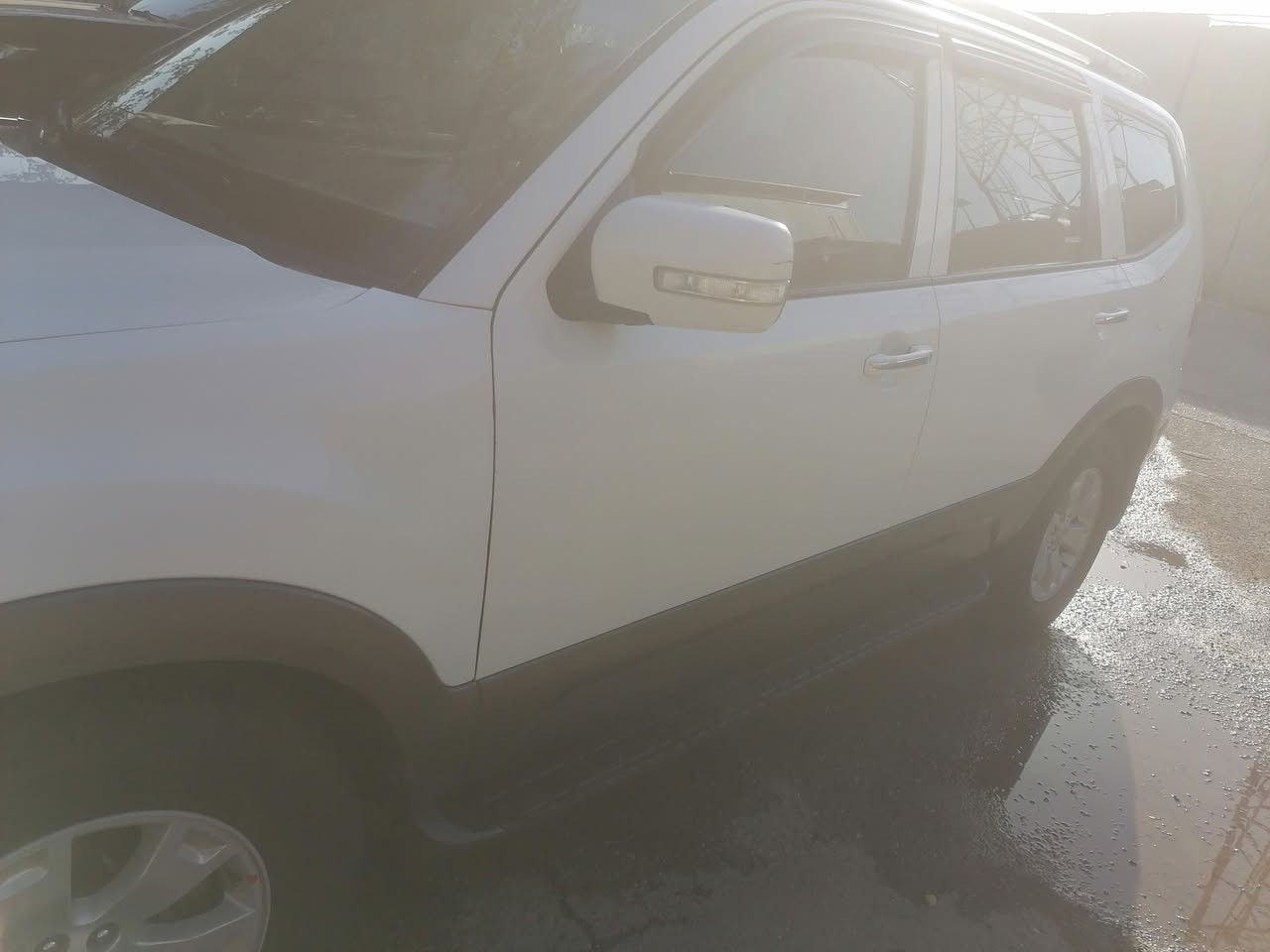 كيا مهافي موديل ٢٠١٠ خليجي فول مواصفات بيه طخه بسيطه بركن الجاملغ الامامي الايسر اربع اصابع انصبغ رقم بغداد السعر ١٣٢ $
رقم الهاتف ***********
ماجاوب على التعليقات
