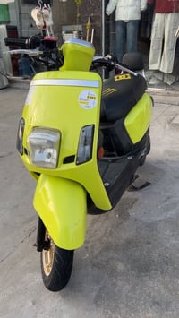 دراجة نارية • بحالة الوكالة • معدلة مكينة