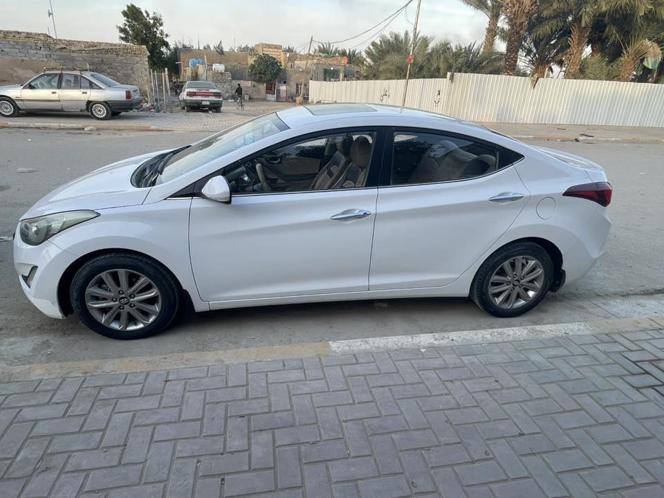 النترا ١٦ خليجي محرك ١٨٠٠ كير محرك مكفول 
للبيع السعر ١٣٧ 

***********
