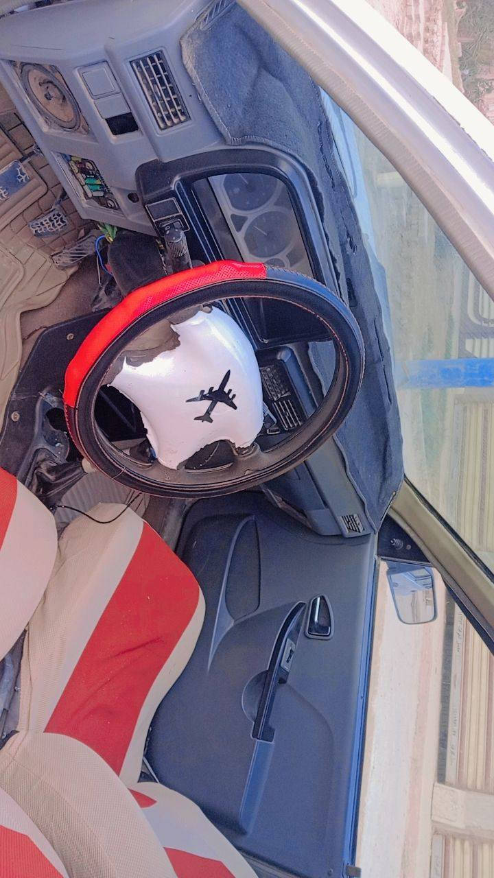 سلام عليكم سايبه موديل 2010السعر 24ورقه مكان السياره كوفه براكيه للاستفسار *********** وتساب
