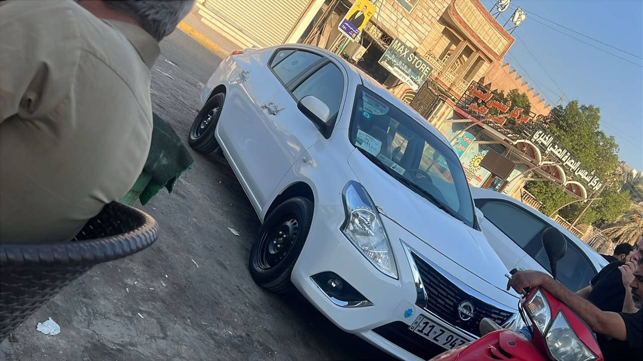 السلام عليكم نيسان سني هندي  ام البليته الزركه  موديل 2024 اقصاد استقطاع مباشر  بغداد وراعيه نجف موجوده بلبصره  سيارة كفالة من الزلغ بيه بارد بلباب ماشيه23 الف سعر 115 وبيهة مجال
***********
