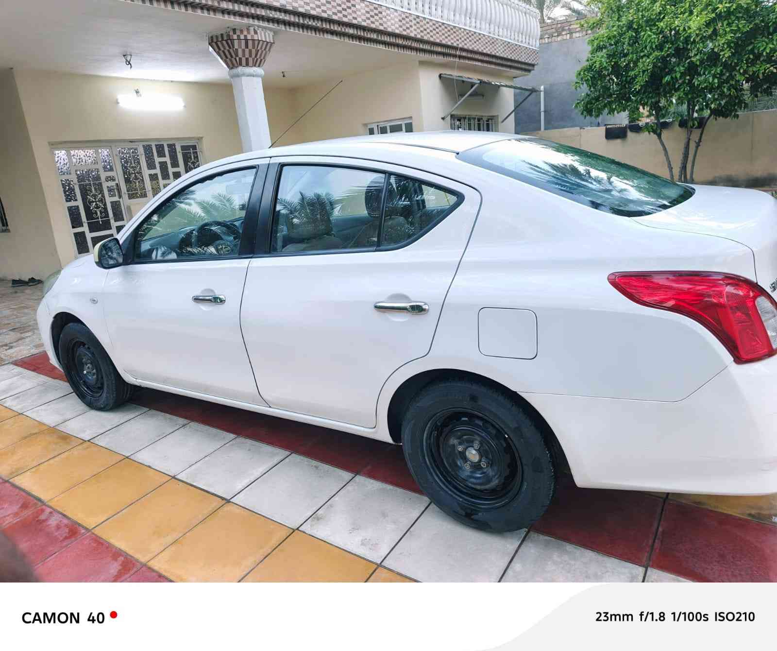 السلام عليكم 
للبيع سني هندي 2014 بيه ٣قطع صبغ موضح بالسونار ولباقي كله عل وضع شركه تخم تاير جديد 
شاشه كار بلي 
تبريد ثلج باتري جديد 
رقم انكليزي سليمانيه
سنويه ل2030
السعر ٩٠ ورقه وبيه مجال للطيبين
مكان سياره بغداد المدائن ‎*********** يوجد واتساب
