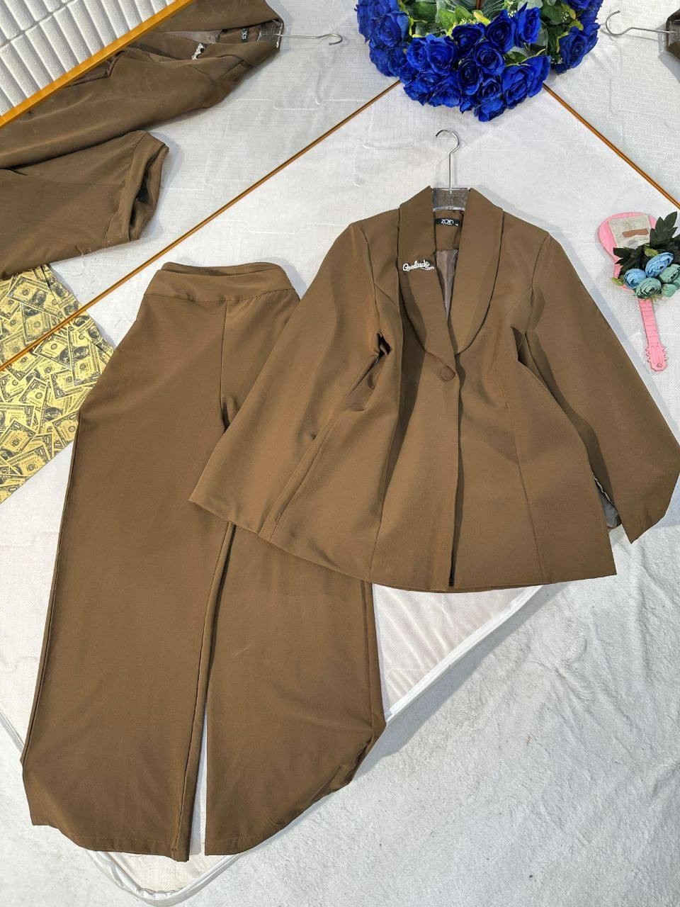 أحدث صيحات الموضة العالمية لعام 2026
🎨🎨 الألوان :-كما معروضه + لون رصاصي 

سوت رسمي  كامل ردان  خامة ايطالي 

قياساات ٣٨-٤٨
#سوت_رسمي #طقم_كامل #ديالى_واسط_حله_تكريت #الديوانية_صويرة_طواريج #ناصرية_سامراء


**إذا كنت صاحب هذا الإعلان وتريد حذفه لأي سبب، رجاءا أرسل رسالة إلى الدعم الفني**