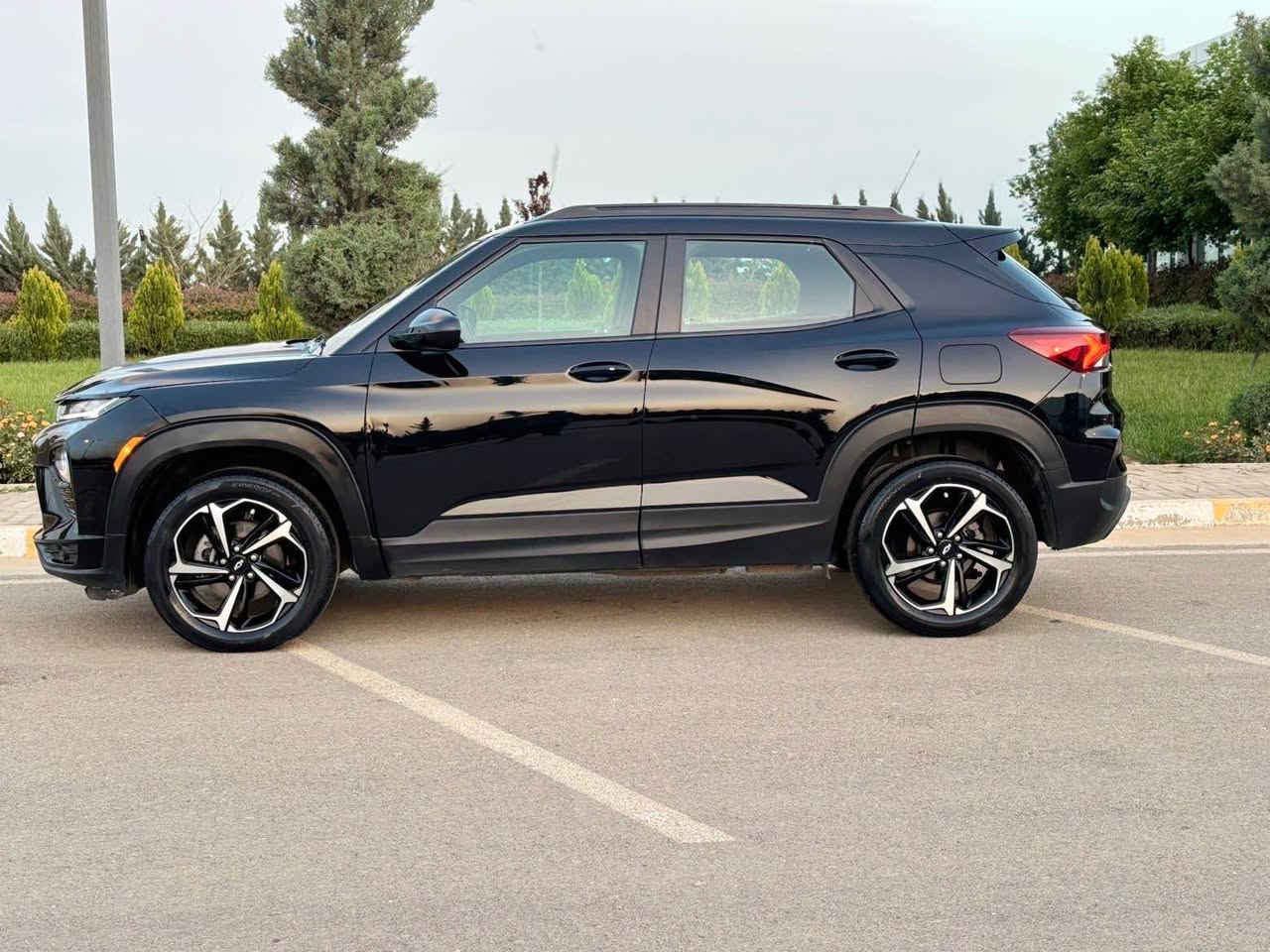 ‎ شۆفرلێت تریلبلازیر  RS 2023
‎ فوول فوول مواسەفات بێ سڵاید 
 1,3L Turbo 
‎ڕەشی قەتران 
‎بەسمە و شەغال
‎کامێرا 
‎شاشە گەورە
‎ڕاداری پێشەوە و دواوە
‎ئاوێنە ڕادار 
‎حاسەی پێشەوە و دواوە و تەنیشت 
‎ئۆتۆ ستۆپ
‎گێچ ئەلکترۆنی 
‎کارپلەی بیلاد
‎سوکان ڤۆلیۆم 
‎تەحدید سورعە 
‎کوشن هیتەر 
‎کوشن کارەبا 
‎موکەبەرە Amrike
‎تایە و ویلی لۆکی لەژێرە
‎ویلی سپۆرت بیلادی 
‎لایت زینۆن بیلاد
‎چوار مۆدی لێخورین
‎دژەخلیسک 
‎ ٣٠ هه زار رۆیشتووە
‎سەیارەکە زۆر تازەو لۆکە    بي بوياخه  
‎بێ سارد بێ شوخت
‎گێر و مەکینە و کارەبایی و تەحویل و 
‎غەرامە بە شەرت

[hidden information] whats up السليمانية, العراق


**إذا كنت صاحب هذا الإعلان وتريد حذفه لأي سبب، رجاءا أرسل رسالة إلى الدعم الفني**