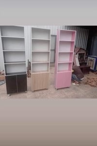 فاترينات • كراسي • خشب