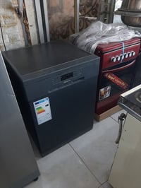 بغداد ١٧سويب  غساله صحون ١٢ سيت اخت الجديده للبيع تواصل خاص او ٠٧٨٣٢٣٥...