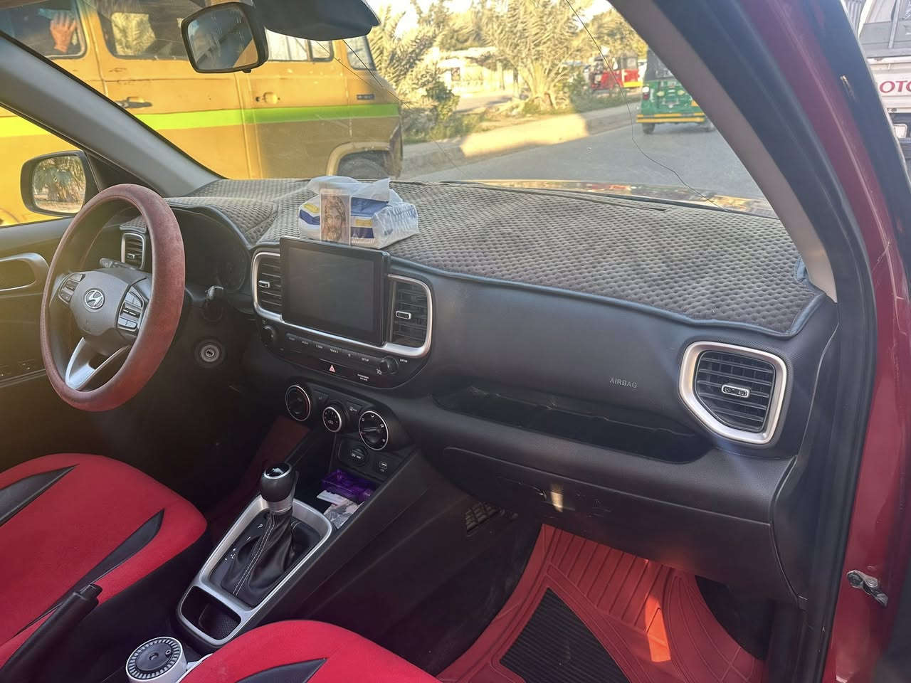 السلام عليكم
سيارة هونداي فينو 2021 رقم بصرة نص فول المواصفات سويج شاشة كامرة تحكمات ويل كروم مكينة 1600 كير محرك كفالة تبريد شغال ثلج +تدفئة شغالة  تخم تاير جديد حدادية جديدة السعر 125وبيه مجال بسيط لتواصل ***********
