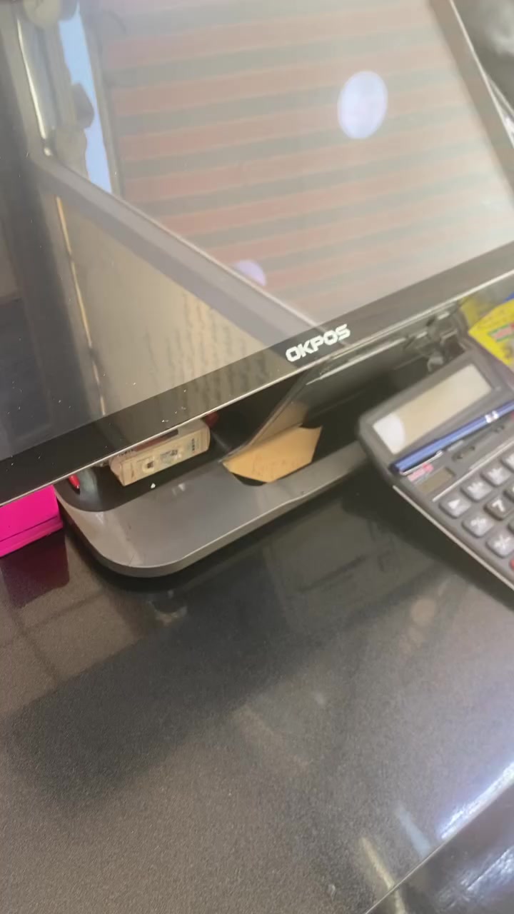 كاشير للبيع مكانه ديالى بعقوبه ***********
