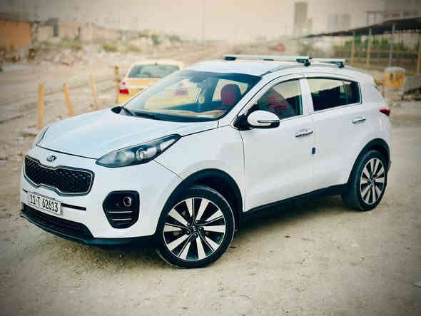 السلام عليكم سبورتج 2017 خليجي رقم بغداد تحويل مباشر السياره صبغ عام مواصفات السياره تحكمان حساس كامره مري شفط باقي المواصفات معروفه 
ماشيه 140 الف كيلو لاستفسار ***********السعر 128وبيه مجال بصيط
