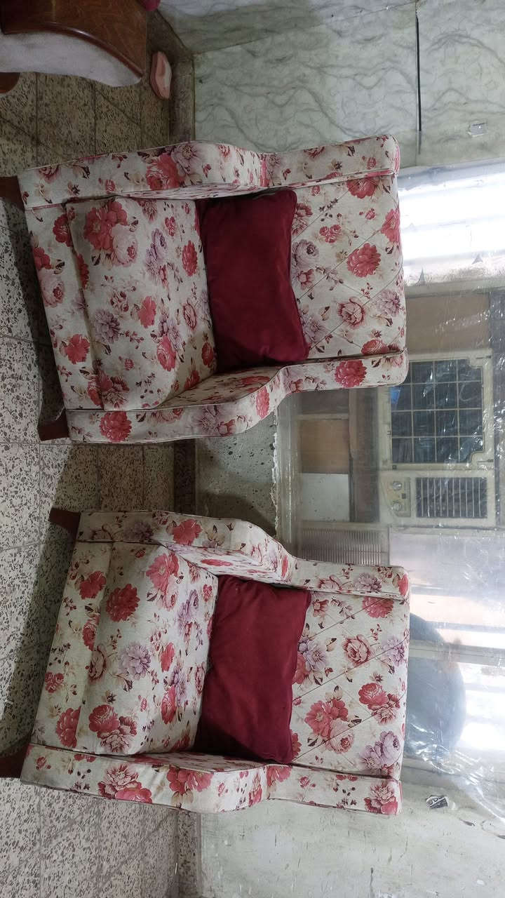 تخم تركي باله ٨مقاعد اخو جديد نضافه فول ثكيل سعر ٢١٠ وبي مجال مكاني بياع يوجد توصيل بكروه *********** وتساب
