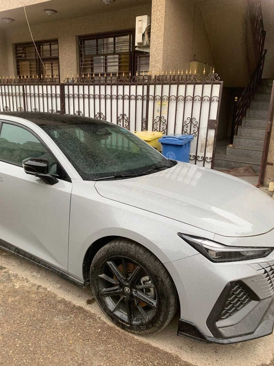 شانجان يوني   في2025 🚘
🔥 Changan Uni k🔥

 

السعر/33مليون وبيه مجال 

مكاني/كربلاء
‏الهاتف ***********

————————————————————————-

الاضافات على السيارة⬇️

شاشات 2اندرويد500$

دوسات كهربائيه جانبيه 500$.         

تخم داش كام

————————————————————————-📃 اليكم التفاصيل الآتية 👇🏻👇🏻

تسجيل DVR اثناء القيادة 

🚘 خليجي 

🚘 ماشية20الف كيلو فقط 

🚘 موديل 2025

⚙️ حجم المحرك 2.0L Turbo

⚙️ مرتبط بناقل حركة أوتو 8 نمر

⚙️ يبلغ عزم الدوران 390 نيوتن / متر 

🐎 بقوة 233 حصان 🐎🐎

🔑 مفتاح التشغيل بصمة 

🔑 تشغيل عن بعد 

🪟 بانوراما 

🚗 فتح الصندوق كهرباء 

🚗 دفع رباعي AWD 

‼️ اريل نفكيتر 

📍حساسات أمامية 

📍حساسات خلفية 

💡لايت زينون + LED 

🔦️ بك لايت LED 

🚘 قبضات أبواب شفط

🚘 دخول بصمة ذكي 

🛞 حجم الاطار 265/45R21

🛞 ويل كب 21

🛞 4 دسك

🛞 حساسات ضغط الاطارات 

✨️ اشارة في المرايا الجانبية 

✨️ المرايا قابلة للطي كهرباء 

🌧 ماسحة خلفية 

🎈عدد AIR BAG 6

🚗 هاند بريك كهرباء 

🚗 ا ABS 

🖥 دشبول شاشة ديجيتال 

🖥 شاشة Apple Car play 

📷 كاميرا دوارة 

📷 4 كاميرات 360°

💡الانارة الداخلية LED 

⭕️ مقود جلد حياكة  

🛣 مثبت السرعة Cruise 

🎶 المودات والاوامر الصوتية 

🎶 ا Bluetooth / T YPCE 

🔋شاحن هاتف Wireless 

⚡️مخرج منفذ الطاقة 

🔍فحص نظام السيارة 

🚘 انارة داخلية LED محيطية 

💺تتسع المقصورة ل 5 ركاب

💺المقاعد جلد

💺حركة المقاعد الأمامية كهرباء 

💺 تدفئة وتبريد المقاعد الامامية

💺ذاكرة مقعد السائق

💺تجاوي متحركة 

👶 مثبت مقعد الطفل ISOFIX 

❄️ تبريد شاشة 

❄️ قطعتين تبريد

🚘 أوضاع القيادة Dive Mode 

🧱 أوتو بريك ‼️

 🧱 رادار

⛷️ نظام مانع الانزلاق 

⛰️ نظام نزول المنحدرات 

🥤النظام الصوتي SONY

🚘 دبل اكزوس 

🚘 تطعيم الدواخل ألمنيوم   

وبيه بعد هواي  موصفات مذاكرهن
