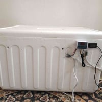 فقاسة • ١٠٠ بيضة • ضمان تفقيس