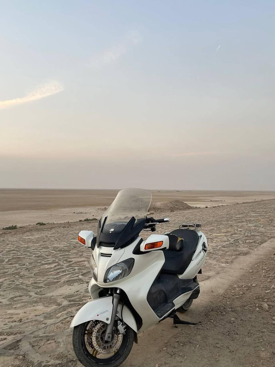 السلام عليكم
دراجة سكاي ويف ٦٥٠ 
فول مواصفات 
تدفئة يدات وكشن 
مري شفط
جامة كهربائية 
رقم بأسمي سنوية جديدة 
مكاني واسط / كوت
ملاحظة : الدراجة عوزها شوي ترتيبات بسيطة 
السعر ٢٤ وبيها مجال
للاستفسار اكثر الاتصال ***********
