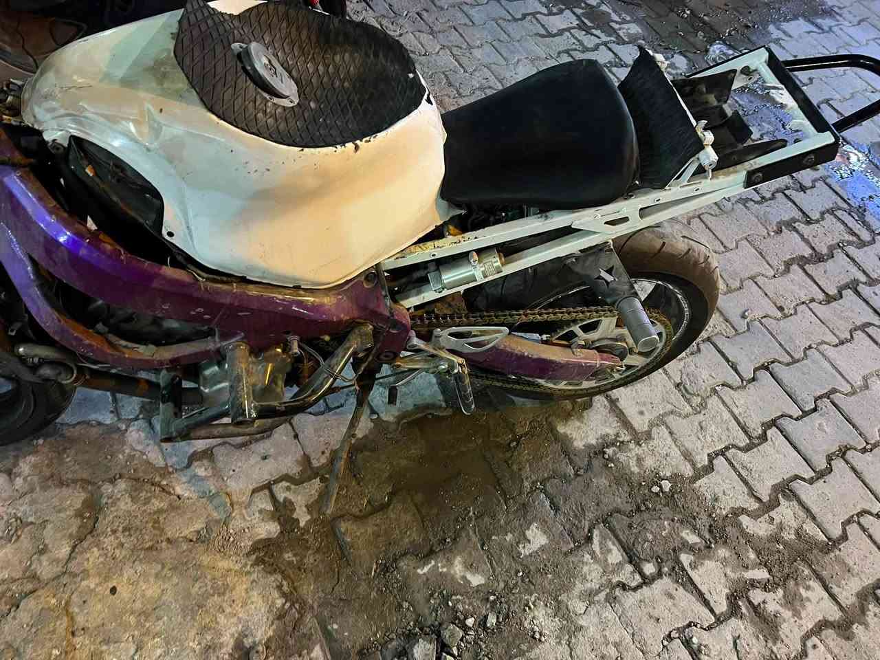 افوراي كوم حديد سويجه ضايع مكينته ما اعرف عنه شي أبيعه عله حطته سعره ٧٥٠ قفل مكاني بغداد الحريه الشراي يتصل ***********
