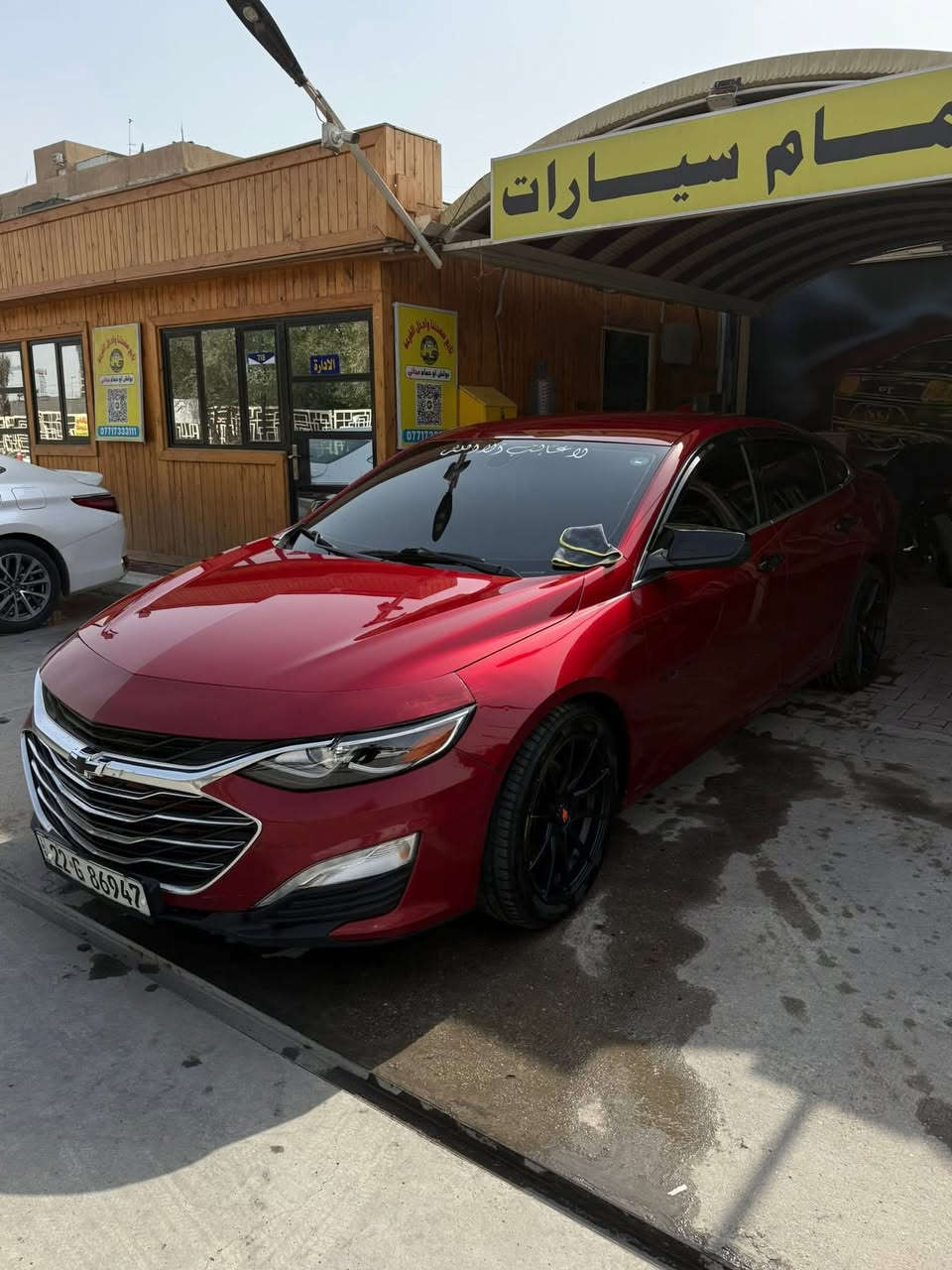 للبيع 

ماليبو RS (2021)  لون احمر  رقم اربيل
بيه كتاب تظليل 80‎%‎ لمدة سنه من اربيل ....

ضرره من امريكا فقط جاملغ جهت السكن معدل ايرباك فقط ستيرن ودوسة البانزين طاك  مواصله لاردايتر ولا بدنه ولا اي شي  
وبغداد صار بيه طخه باب خلفي وراجع بلادي ..

سيارة نضيفة بمعنى الكلمه وكلش متعوب عليه مال جناي 
دهنه كله XADO بانزين فقط محسن  الدشبول بدون اي علامه وحجر بيئه سليم بيه والسيارة  طابكه بل باب مابيه اي ستعمال ...

ممشه السيارة 159 الف 🔴🔴

مواصفات RS معروفه 🔴🔴🔴🔴
تجي دفيوزر رياضي بلادي وجناح بلادي
علامات الشوفر سود 
محرك 1500 تيربو 
بصمة تشغيل عن بعد 
نظام الاطفاء الذاتي 
لد امامي زنون 
كامرة خلفية 
بصمات ابواب 
شاشه كاربلي 
كشن السايق تحكم كهربائي 
كروز تحديد سرعة 

الاضافات الصايره عليه....🔴🔴🔴
عليه وياله OZ اصلية من احمد ورمزي وتايرات مشلن 
عليه لد حاجب بل لايتات يشتغلون سكن ابيض وبل اشارة
عليه كفر يدات وكفر مري وشفقة خلفيه وكفر جنطه خارجي وداخلي  ومطريات ع طول حتى للمثلث الصغير سكوبات للمثلثات 
عليه سستم كفرات اسود لامع للداخل كامل
عليه سستم سماعات نوع سوني اصلي 
عليه دوشمه تفصال مو كلبسات يعني 

🔴🔴سعره 120 وبيه مجال 🔴🔴
والي يشوف سعر هواي عليه يكدر يعبر المنشور لانه سياره متعوب عليه هوايه ونظيفه حيل

***********
