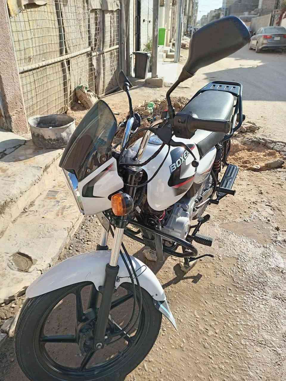 السلام عليكم دراجة جديده للبيع كفاله عامه ٢٠٢٢  الاستفسار تصال ع هاذ رقم *********** سعره 1900 وبيه مجال حك جيه
