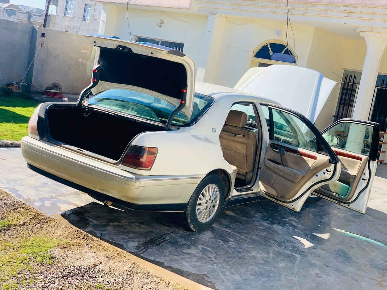 للبيع جنون ملكه ادوات ادوات ادوات
 كير محرك مكفولات محرك ديفور  
 المرغوب  دكمتين  آمري شفط تبريد ثلج كهربائيات كلها شغاله تاير نص عمر صدر أمامي خلفي جدد مشط جديد داخل مكان صلاح الدين  رقم الهاتف ***********فقط بيع المو شراي لايكسر بحلال العالم
