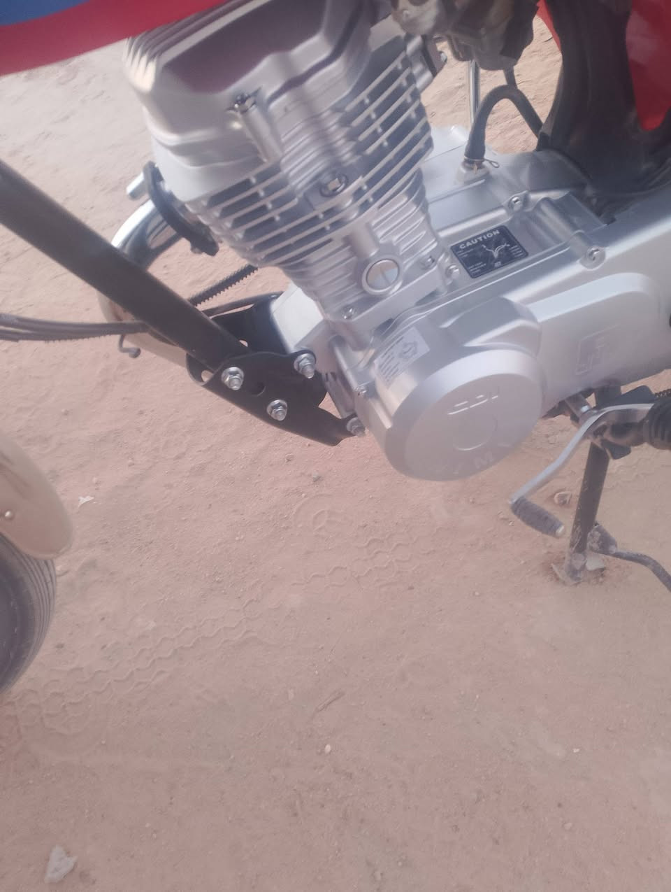 سلام و عليكم شباب دراجا للبيع مكفولا من كل شيء السعر ٧٠٠وبيها مجال للشراي لمكان كربلاء طريق نجف كربلاء اوراق اسكنر لرقم ***********
