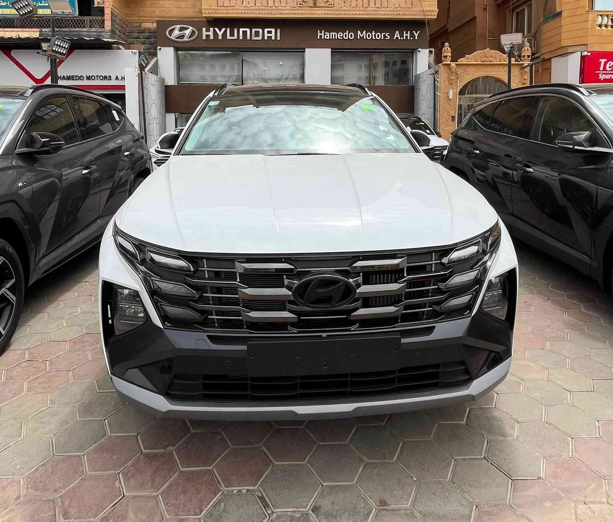 ⚡🚗﴾ استلام فوري.. سعر الكاش ...اقل فايدة ....يعني موزع معتمد ﴿
🔥🔴 هدايا + خدمات

🔥🔴 أقل سعر في السوق

🔥🔴 استلام فوري

🔥🔴 بدون تأمين ولا مصاريف إدارية – بالبطاقة فقط

💥 #HYUNDAI TUCSON  2027

🎨 جميع الألوان متاحة

📲 للتواصل:     01558971549 ☎️


**إذا كنت صاحب هذا الإعلان وتريد حذفه لأي سبب، رجاءا أرسل رسالة إلى الدعم الفني**