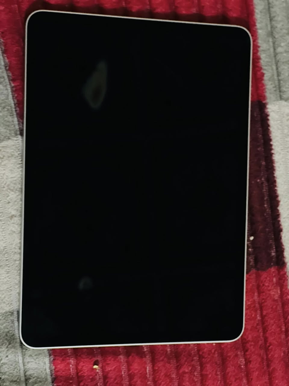 للبيع iPad Pro 11 إنج (الجيل الرابع)
السعة: 256GB
المعالج: Apple M2 قوي وسريع
اللون: سلفر
حالة الجهاز: فطر بالشاشه واثار اصابع مثل ما موضح بالصور  
البطارية: 93%
مناسب للدراسة، التصميم، الألعاب وكل الاستخدامات الثقيلة.

السعر: (600الف)


**إذا كنت صاحب هذا الإعلان وتريد حذفه لأي سبب، رجاءا أرسل رسالة إلى الدعم الفني**