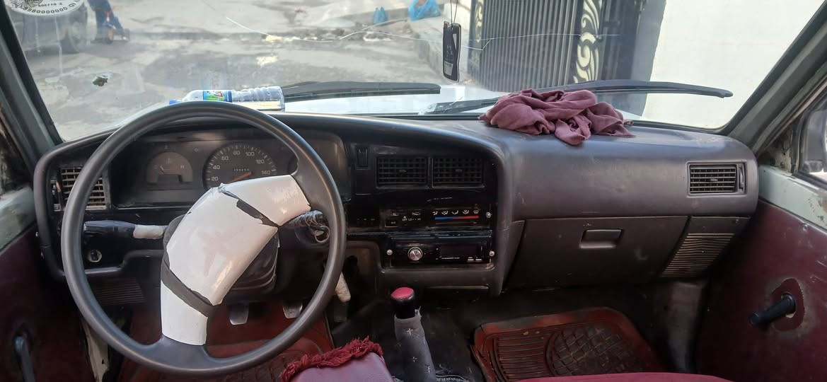 پیکاب مۆدێل90ئاڕم پلاستیک سلێمانی مەکینە سێوای 6گێڕ بێ دەعام بێ لێدراو مەکینەو شانسی بەشەرت سەیارەکە نەمونە لەجوانی پەمپێ کراوە  لەسەر ساخی ناونیشان چەمچەماڵ سعر 28گڵا ژ.م کۆڕەک***********
ئاسیا***********
