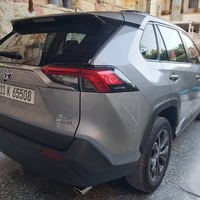 راف 4 موديل 2023 xLe بريميوم. لون سلفر. كشنات جلد سلفر وتجي كلش قليل ك...