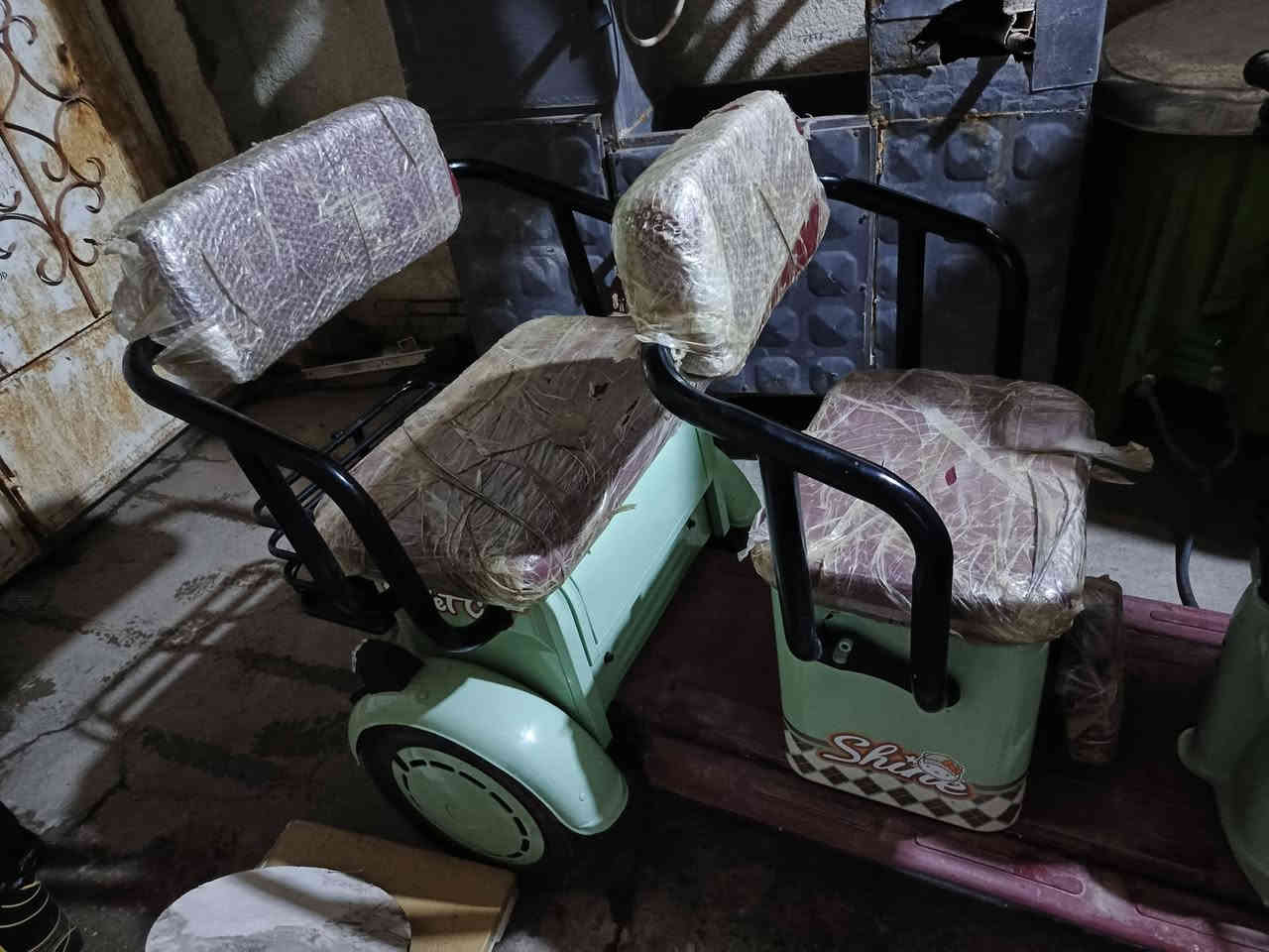 سلام عليكم دراجه ثلاثيه العجلات شحن جديده أي نقص مابيها السعر مليون مكاني رفاعي  ***********
