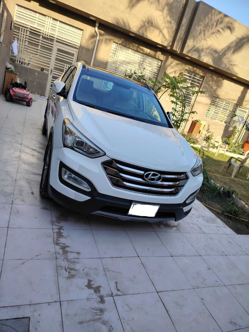 السلام عليكم سنتافيه2013 وارد خليجي سته سلندر سياره فول واحد على واحد السياره جاهزه للأخير  حداديه تخم تاير تبريد مكينه كير ممفتوحات سياره مابيها صبغ 
المواصفات
١ بصمه
٢ بنوراما
٣ شاشه
٤ 2 كشنات كهرباء
داخل  جلد
ثلاث قطع تبريد
٨ سبعه نفر
حساس خلفي
١١ اشاره بالمري
١٢ مرايات شفط
١٤ فور ويل

١٦ ثلاث انضمه قياده ايكو سبورت نورمن طبيعي
١٧ ترحيب
١٨ صعود منحدرات
١٩ مانع تزلج
٢٠ تحكم ستيرن جهتين
٢١ كروز سرعه

بعد بيها هواي مواصفات للأتصال ***********
رقم السياره بغداد مكانه نجف
