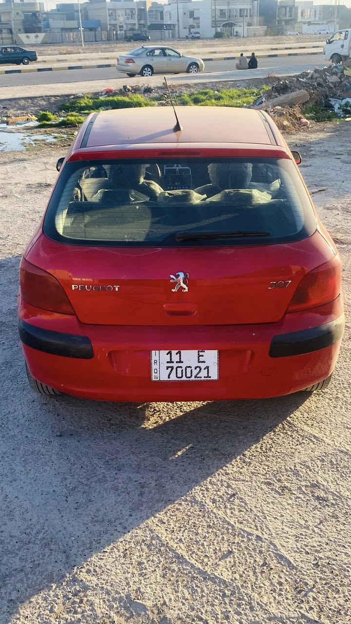 السلام عليكم للبيع بيجو فرنسي 307 موديل 2005 كير ومكينه خير من الله مابيها صبغ نهائياً تخم تاير جديد صار اقل الاسبوع بطاريه سيارة ايضاً جديده اقل الاسبوع السعر (46)وبيها مجال للشراي مكاني بغداد المحموديه
***********متوفر واتساب او شريحه
