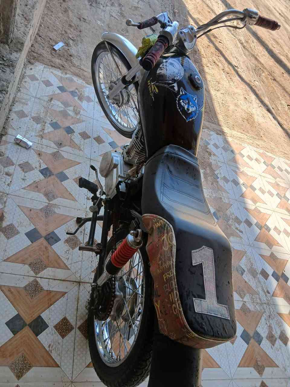 للبيع
بوليس مكفوله كفاله عامه تجي تفحص بيدك وسعره مناسب ما مفتوحه شرط اخليله بس دهن وبانزين عداد سرعته 120شرط عداد شاشه 😘. 
+
اربعه كير محرك شلامجه رقم الشاصي بيه 2024 اوراق استنساخ 🤓
مكاني بابل_الكفل 
راسلني او اتصل وبيك خير وتدلل  . 😍
***********
