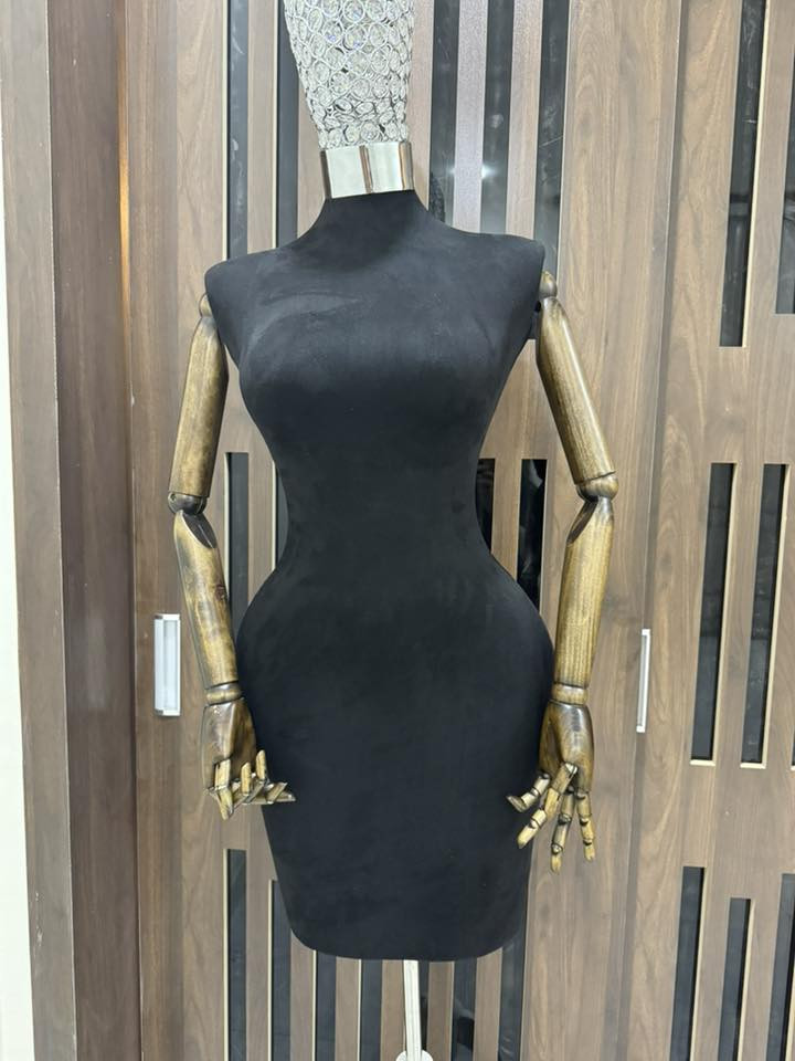 جديد غير مستخدم السعر ٢٠٠ وبيه مجال بسيط شراي *********** مكان بغداد ماعندي توصيل
