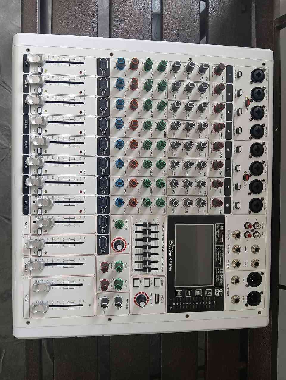 سلام عليكم ورحمه الله وبركاته
جهاز تنضيم صوت جديد مزاد يبدي 150 الف


**إذا كنت صاحب هذا الإعلان وتريد حذفه لأي سبب، رجاءا أرسل رسالة إلى الدعم الفني**