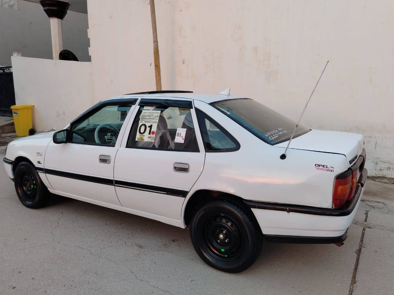 للبيع فكترا موديل91 اسليت سيارا قطر صبخ مابيها خيسا مابي ضرب مابيها سيارا محرك 16قايش عريض باور مكرك كاتم جديد صدر امامي خلفي جديد طخم تيرات جديد سيار جديد رقم بغداد سنويه مشروع وطني صاحب اب كركوك  شرط تحويل مكن كركوك سعر 28وبي مجال قليل حك جيا ***********
