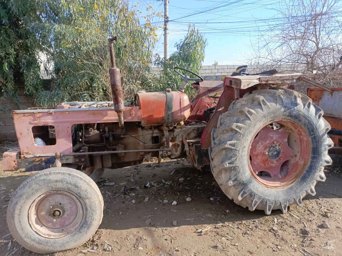 السلام عليكم
عنتر للبيع  ٧١ مع عربانه محرك نضيف يعوزو بس كشر  السعر مليونين
والعربانه قيم واخذ
خرماشه +عده+ديجر
هم قيم واخذ

المكان قرية الشبالي
***********
