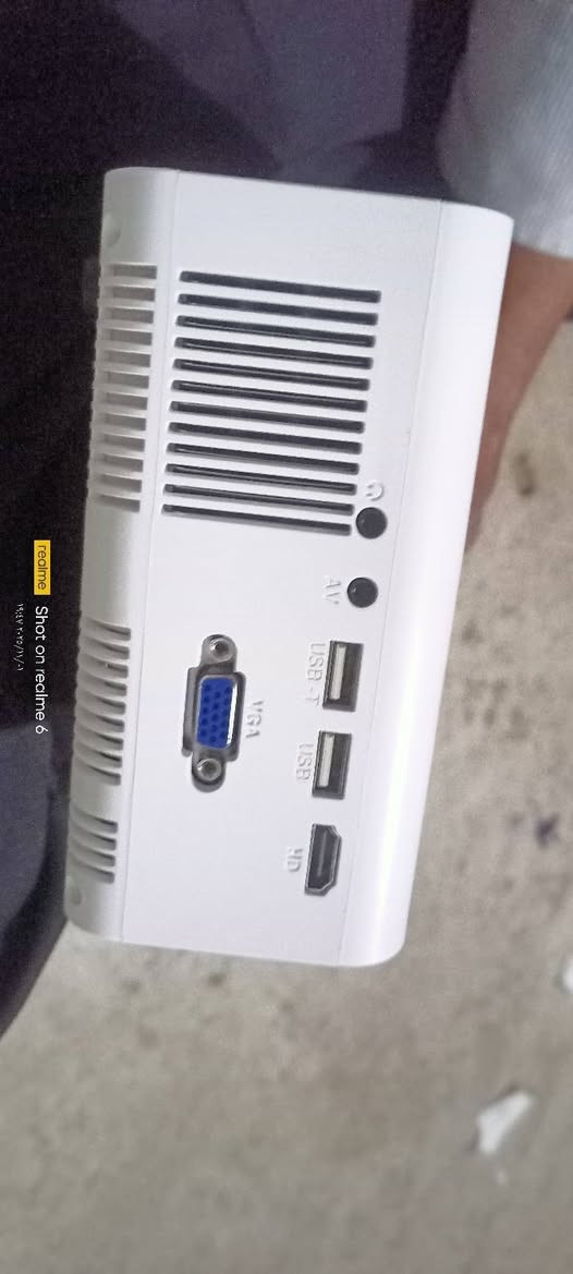 سلام عليكم داتا شو مواصفات حلوه وضوح عالي يحتوي ع مدخل اج دي ام اي وفلاش ميموري  حاسبه مع دنكل تربط عليه موبايل وصوره 150بوصه سعره 60


**إذا كنت صاحب هذا الإعلان وتريد حذفه لأي سبب، رجاءا أرسل رسالة إلى الدعم الفني**