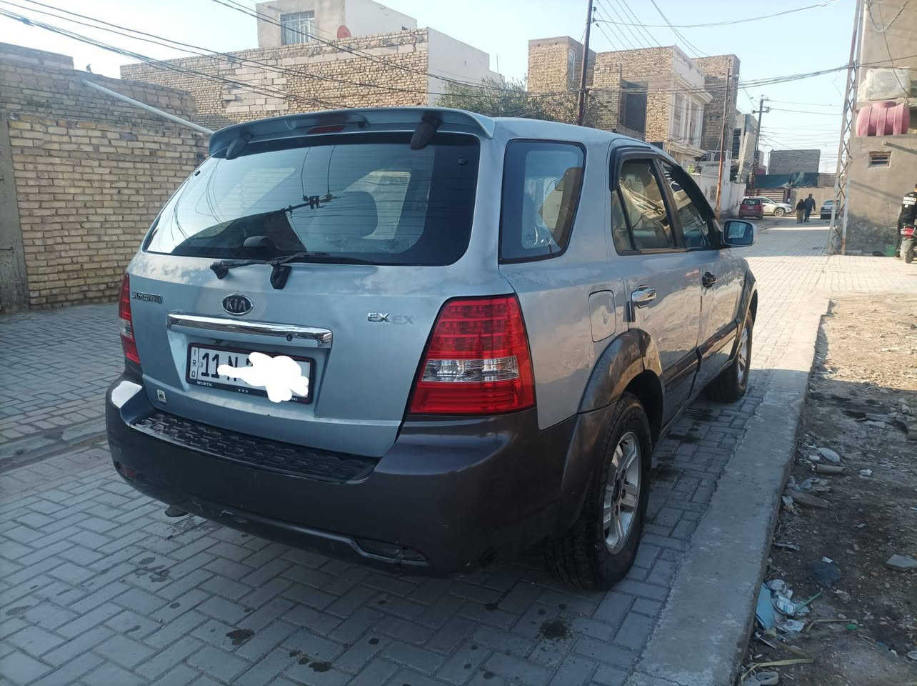 سورينتو  ٢٠٠٧  رقم  بغداد
خليجية محرك ٣٨٠٠
هزه جديده ورقم بغداد  انكليزي  
مكينة وكير وتبريد  جاهزات 
تايرات جدد وباتري جديد 
السياره بيها  ضربة بسيطه ما عابره بمكان اللايت وبيها بارد بالباب الامامي  وصبغها بي مكانات جارده 
عليها منظومة غاز ٨٠  لتر  
السيارة تحويل مباشر بأسم المشتري 
مكانها  بالديوانية 
سعرها ٧٥  وبيها مجال للشراي 
***********
