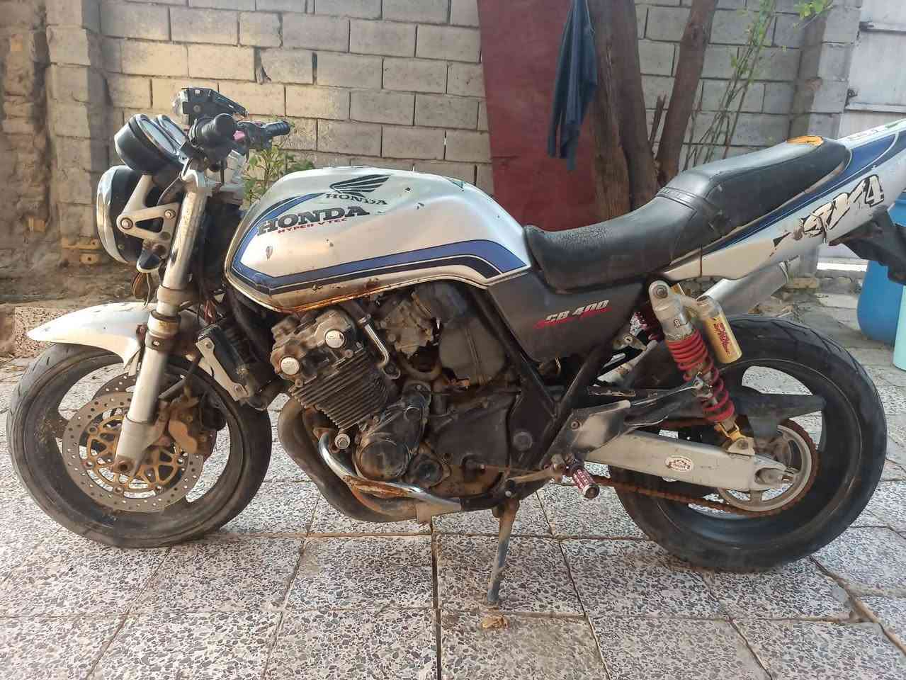 سلام عليكم سيبي 400 جيل اول دراجه متروكه عوزها تجفيت دبلات ولايت وتانكيها مزنجر ومثقب الدراجه كاطه ناريه حاليآ المكينه سليمه عوزها شغل  بدون اوراق ب٩٠٠الف وبيها مجال بصيط مكاني ذي قار


**إذا كنت صاحب هذا الإعلان وتريد حذفه لأي سبب، رجاءا أرسل رسالة إلى الدعم الفني**