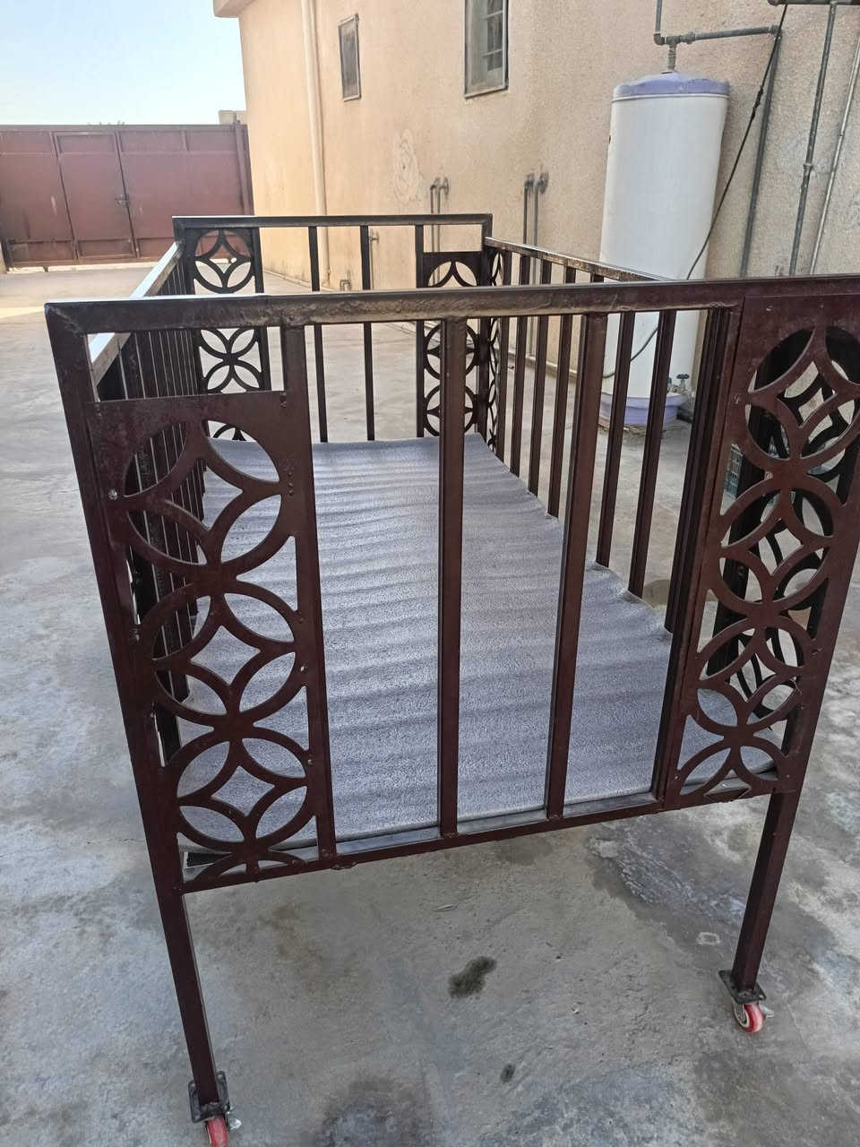 سرير مستخدم شهر فقط شغل ثقيل حطاطه السعر مناسب التواصل خاص او عبر الهاتف الهاتف ‏‪***********‬‏
