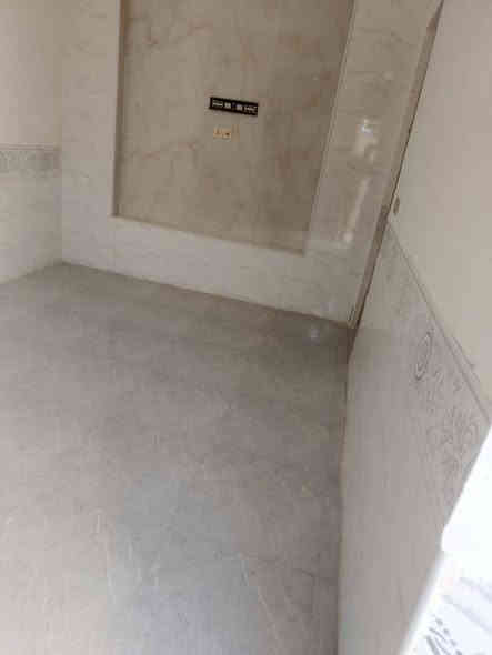 دار للا ايجار 🔥دار للايجار 🔥
في حي النداء مساحه 100
موقع مميز جدا جدا مقابل الاميرات 
 حديث لبيت نضافه فول يحتوي
علئ ٣ سبالت ماطور مي صخان 
. سعر ليجار 250 كل شهر بشهره
***********⭐️
