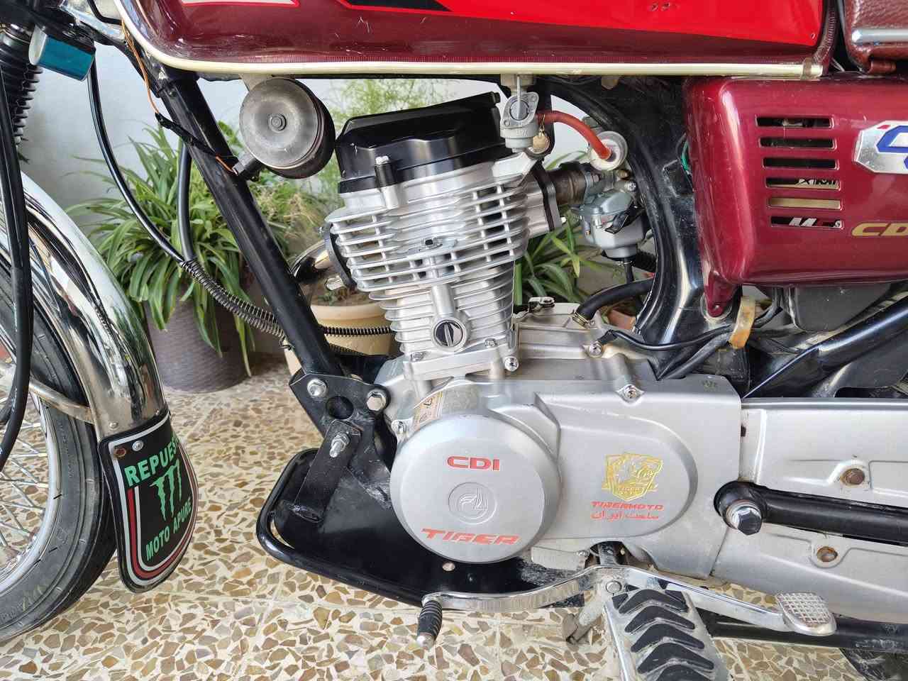 السلام عليكم تايجر 2020 نظافه فول قدام العين ايش قد ما تتوقع نظيف محرك جير شات وصبانه ما مضروب وايرمانيه شرق منافيس موجود السعر 675 وبيها مجال ***********
