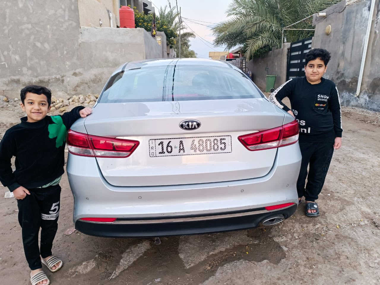 السلام عليكم ابتمه موديل ٢٠١٦ وراد كوري مكينه ٢٠٠٠ دوش تبريد قطعتين شفتات استرين نظام ايكو مري شفط بصمه تحكمات رقم قادسيه بسمي تحويل ثاني يوم السيارة بالكرتون بيها جملغ امامي انطخ عدنه وعدلنه بار وحالين مغلفي نصه عندي صوره اله جهازه على اخر حبايه ماشيه ١١٨ اصل السعر ١٣٥ وبيها مجال ***********
