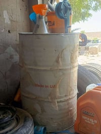 براميل  دهن فارغ العدد 5 لبيع شراي يتصل  07835513550