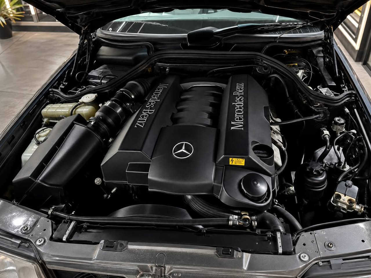 Mercedes-Benz C124 Coupé M113
Swap
موديل ١٩٩٤ رقم بغداد
عليها محرك M113 430 V8
ويلات تو سايز AMG 17 اصلي
داخل محدث
كشنات كهرباء
تبريد
سلايد
السعر (١٢٠ ورقة ) وبيها مجال
السيارة في بغداد
للتواصل ***********
