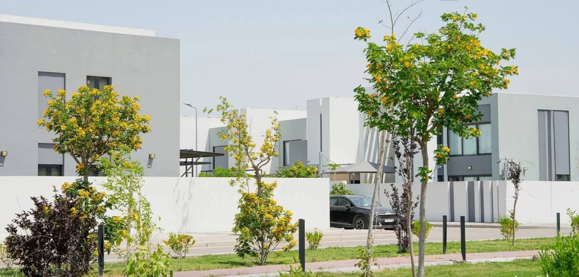 🏡 دار   للبيع في مجمع البدور

🔹 المساحة: 200 م²
🛑 شارع 12
🎁السعر 550
🔹  السعر كاش 
🏠 المنطقة  البوليفارد  

🏞️ موعد التسليم: جاهز للسكن 

⛔ نستقبل عروضكم للبيع و الايجار  في مختلف المجمعات 
*********** 📞
*********** 📞
