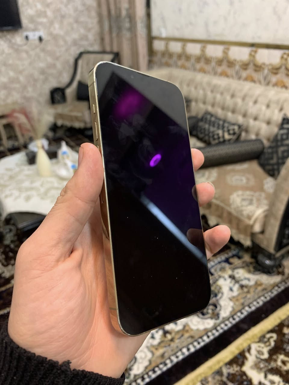 13 بروماكس 128 كله شغال مابي اي خلل وعطل مسج قطعه اصليه من ابل وضع شركه وتر بروف بطاريه 93 بلاد السعر 550 قفله شراي خاص بلديات *********** فقط بيع بغداد
